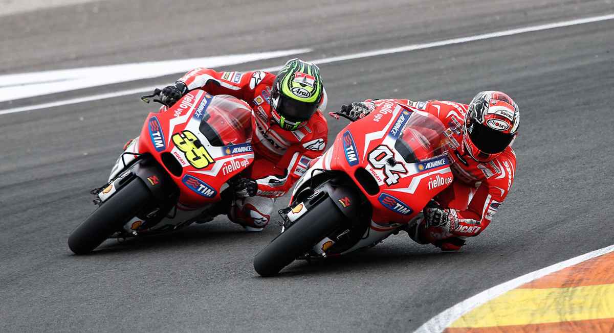 Фантастична борба на клубските колеги во Дукати 04dovizioso35crutchlow gp 2927 original