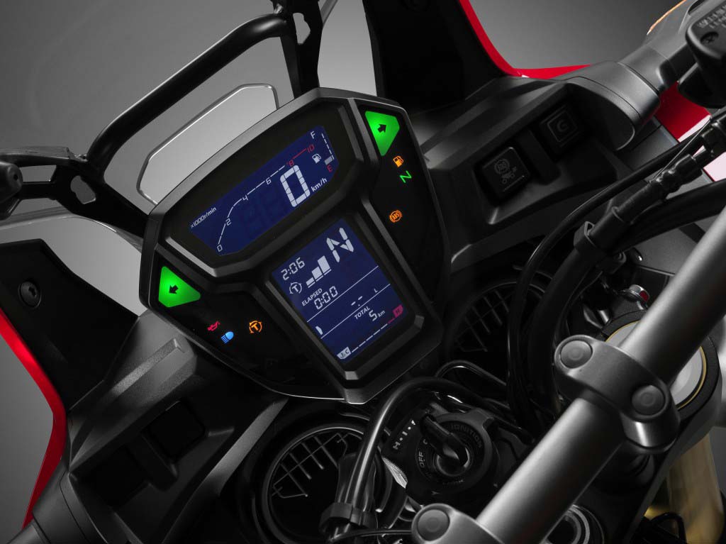 Одличниот изглед на новата инструмент табла 121515 2016 crf1000l africa twin adventure dct 2015 040 1024x767