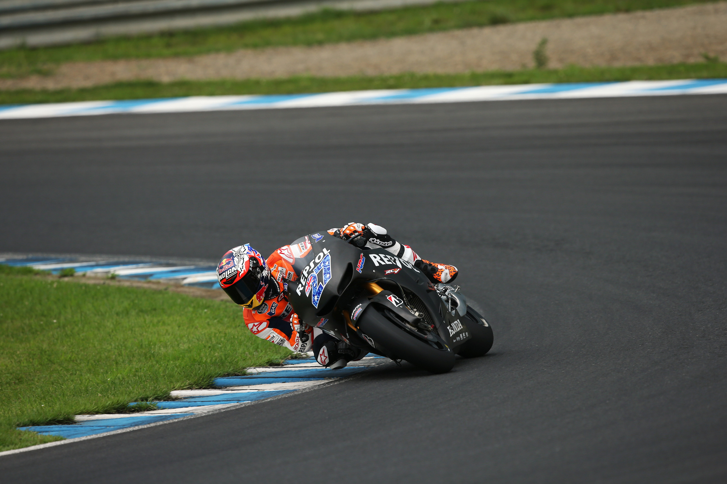 Кејси Стонер се врати на својата Хонда 2013 motegi test 1 d1 pic1