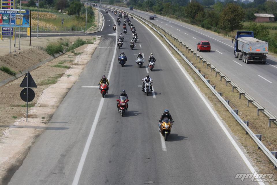 Момент од Рели Македонија 2012 377753 10151220698140330 305614382 n