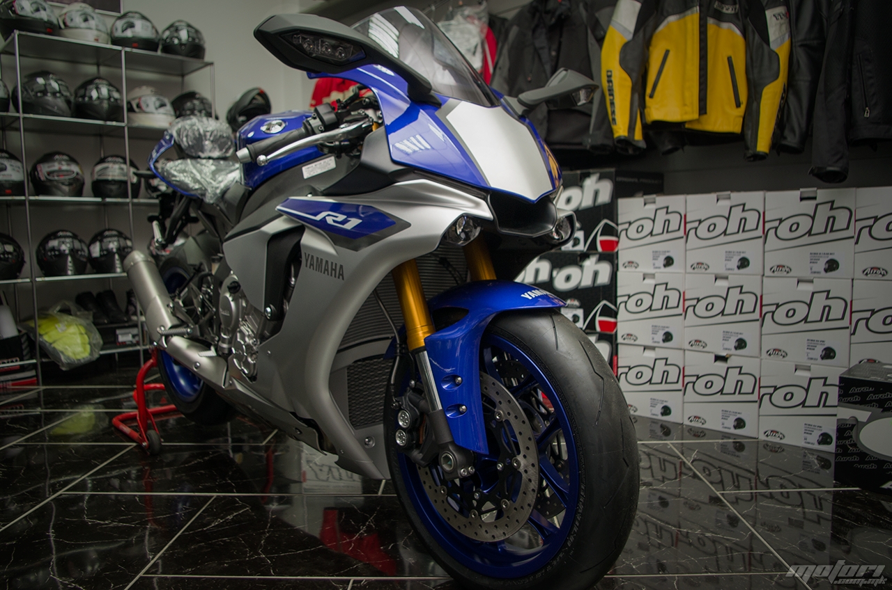 Yamaha R1 2015 Yamaha R1 2015 11