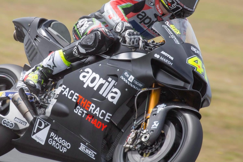 Крилцата на моторот на Априлиа aprilia-krilca
