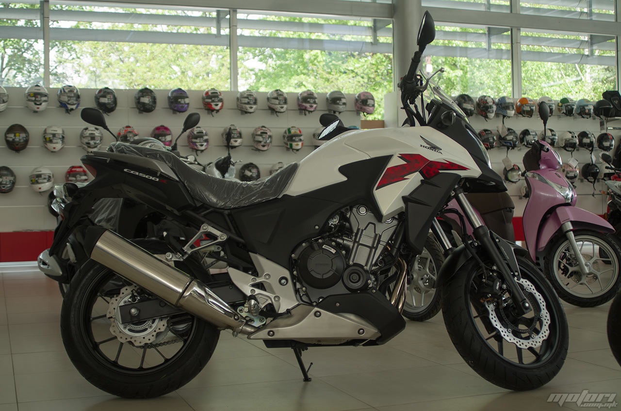Honda CB 500FA во салонот на Хонда во Скопје cb500fa-3