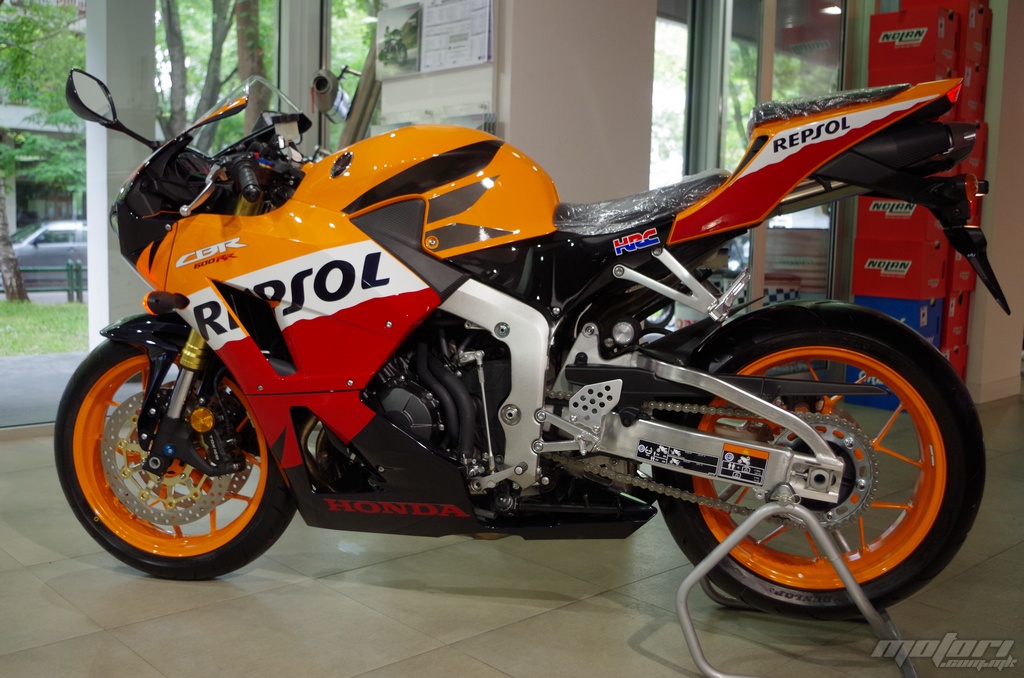 Новиот Honda CBR600RR 2013 cbr600rr-2013-5