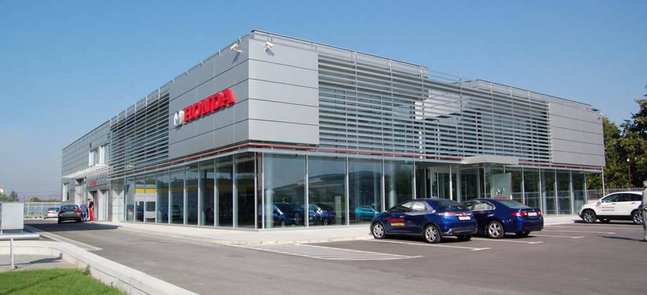 Мотоциклите на Хонда се враќаат во големиот салон на Илинденска honda salon