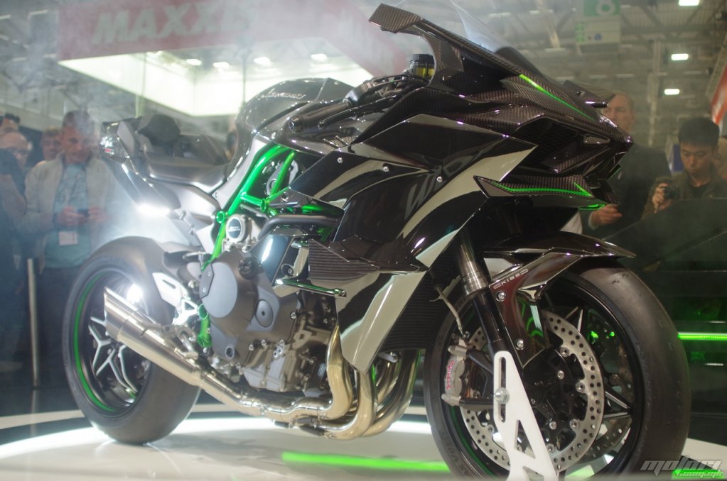 Претставувањето на H2R на саемот Интермот во Келн kawasaki h2r intermot