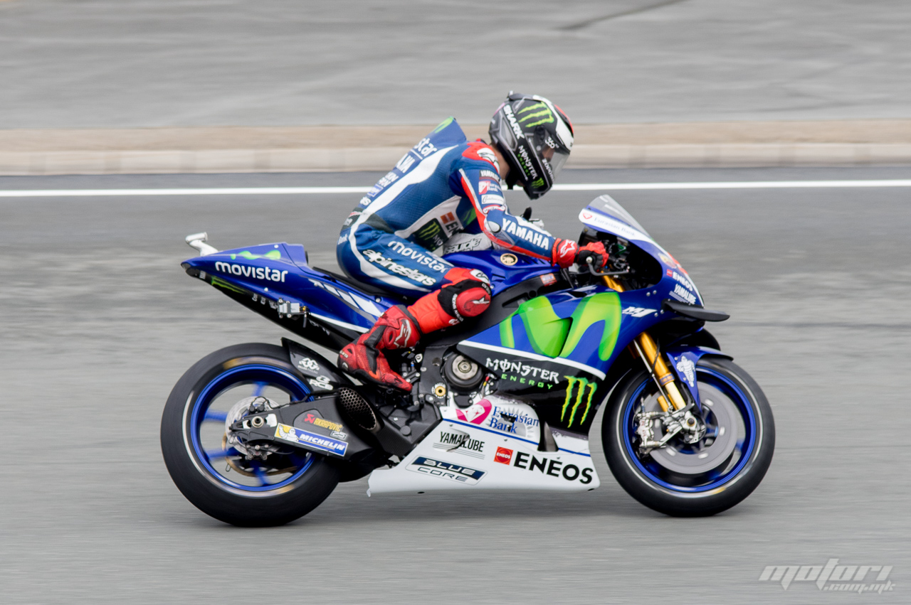 Лоренцо со наведната глава по трката во Германија motogp sachsenring 2016 20