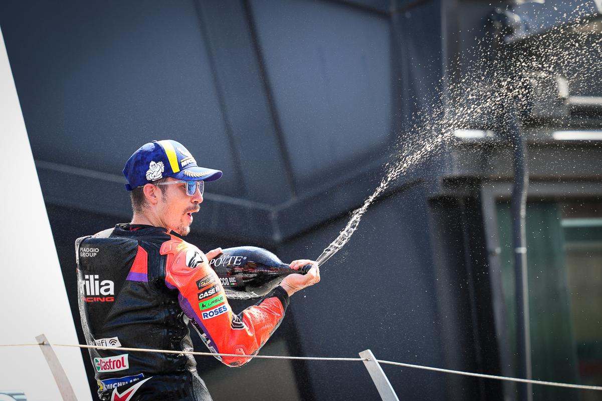 12 maverick vinales ds 4138.gallery full top lg