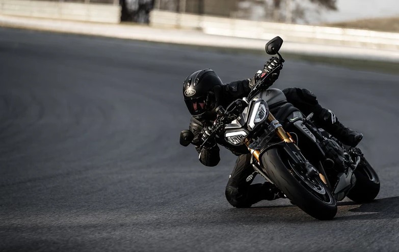 2021 Triumph Speed Triple 1200 RS 2