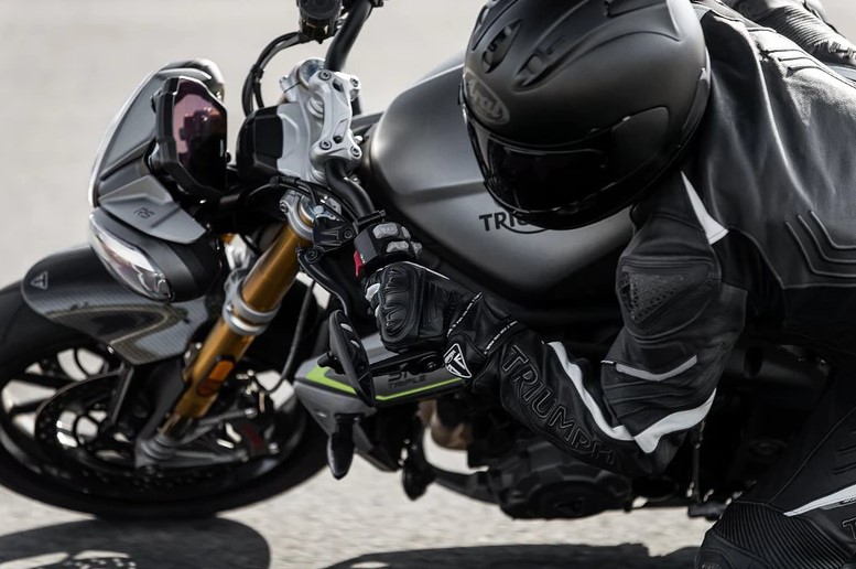 2021 Triumph Speed Triple 1200 RS 6