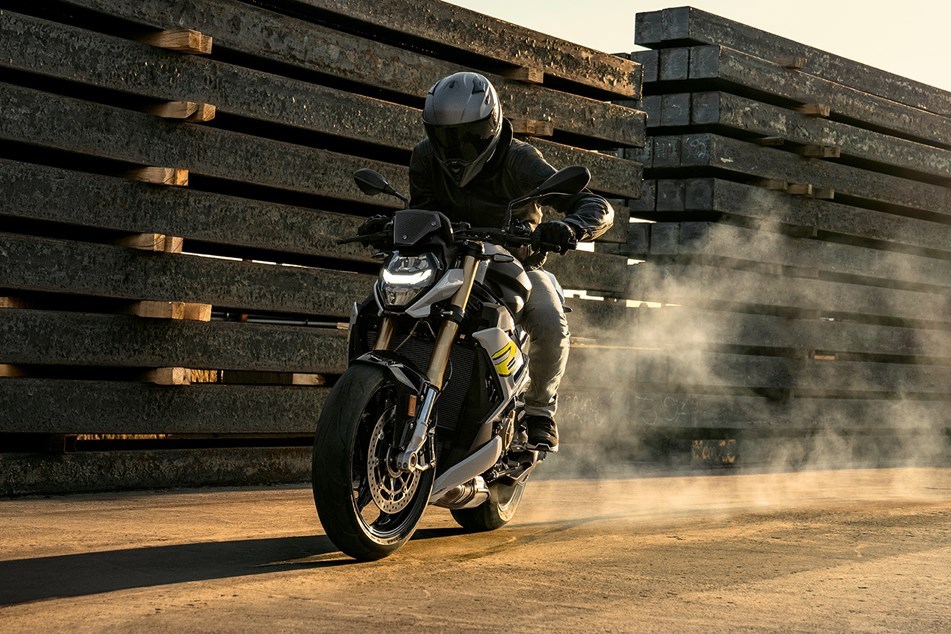BMW S1000R