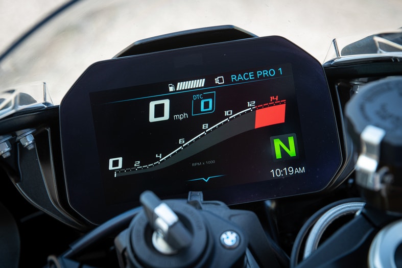 BMW S 1000 RR Review 15 txt 5