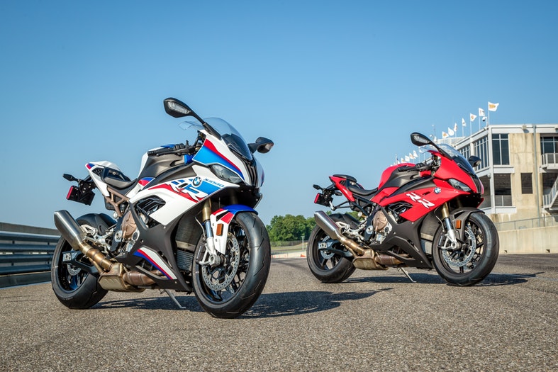 BMW S 1000 RR Review 18 txt 1 10 06
