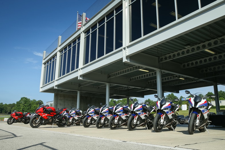 BMW S 1000 RR Review 28 txt 24