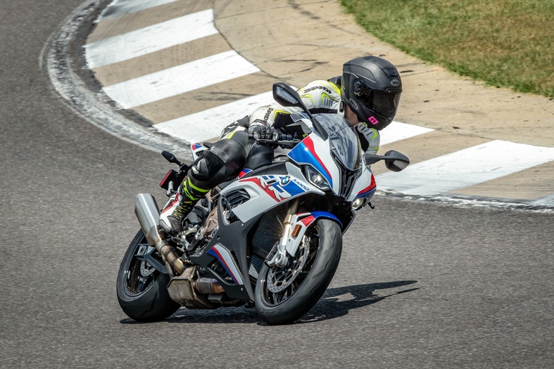 BMW S 1000 RR Review 5 txt 15