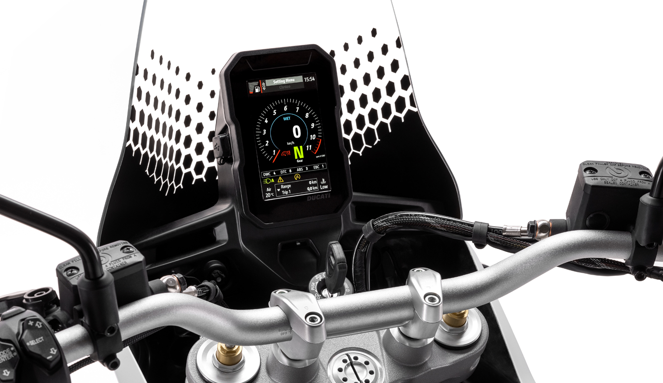Ducati Desert X MY22 Elettronica 01 Editorial Wide 1330x768