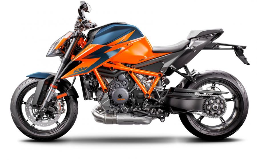 KTM 1290 Super Duke R txt 5