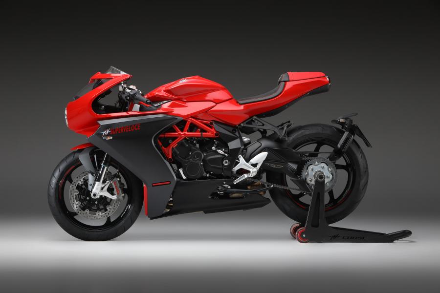 MV Agusta Superveloce 800 txt 2 05 11