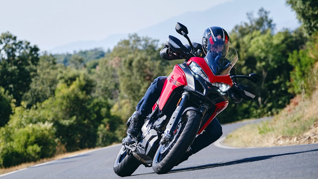 ducati multistrada v2 14