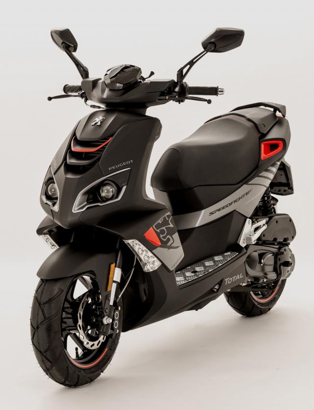 peugeot shows limited edition speedfight 4 scooters 117719 1
