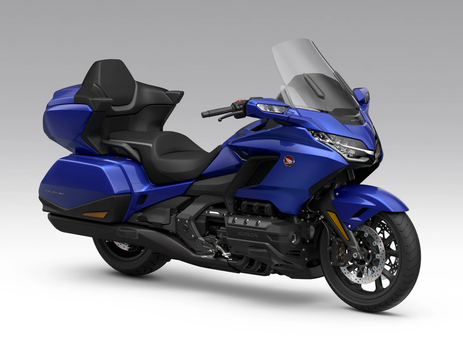588003 27YM Honda GL1800 Gold Wing Tour
