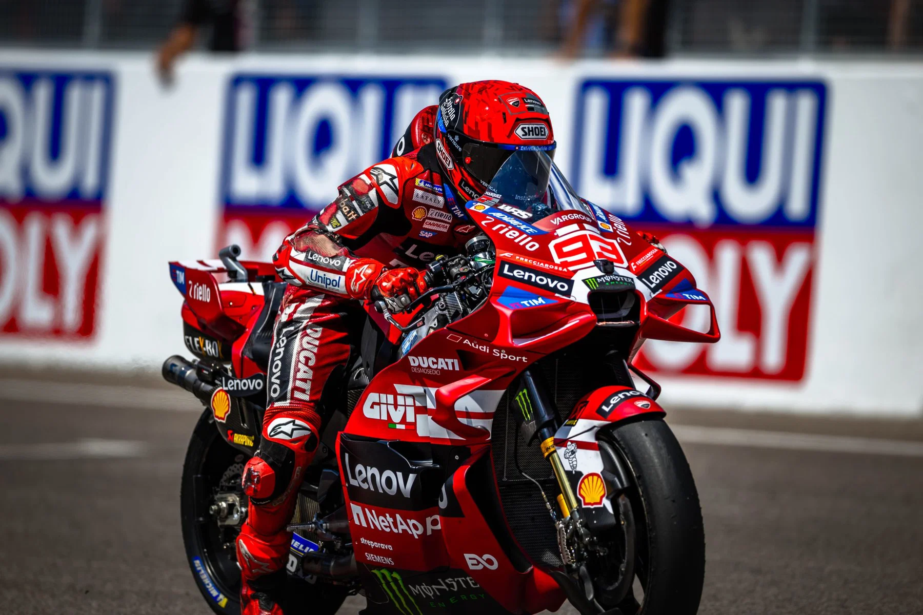 Марк Маркез во наклон на Ducati Desmosedici GP – MotoGP Германија GP Sachsenring 2026