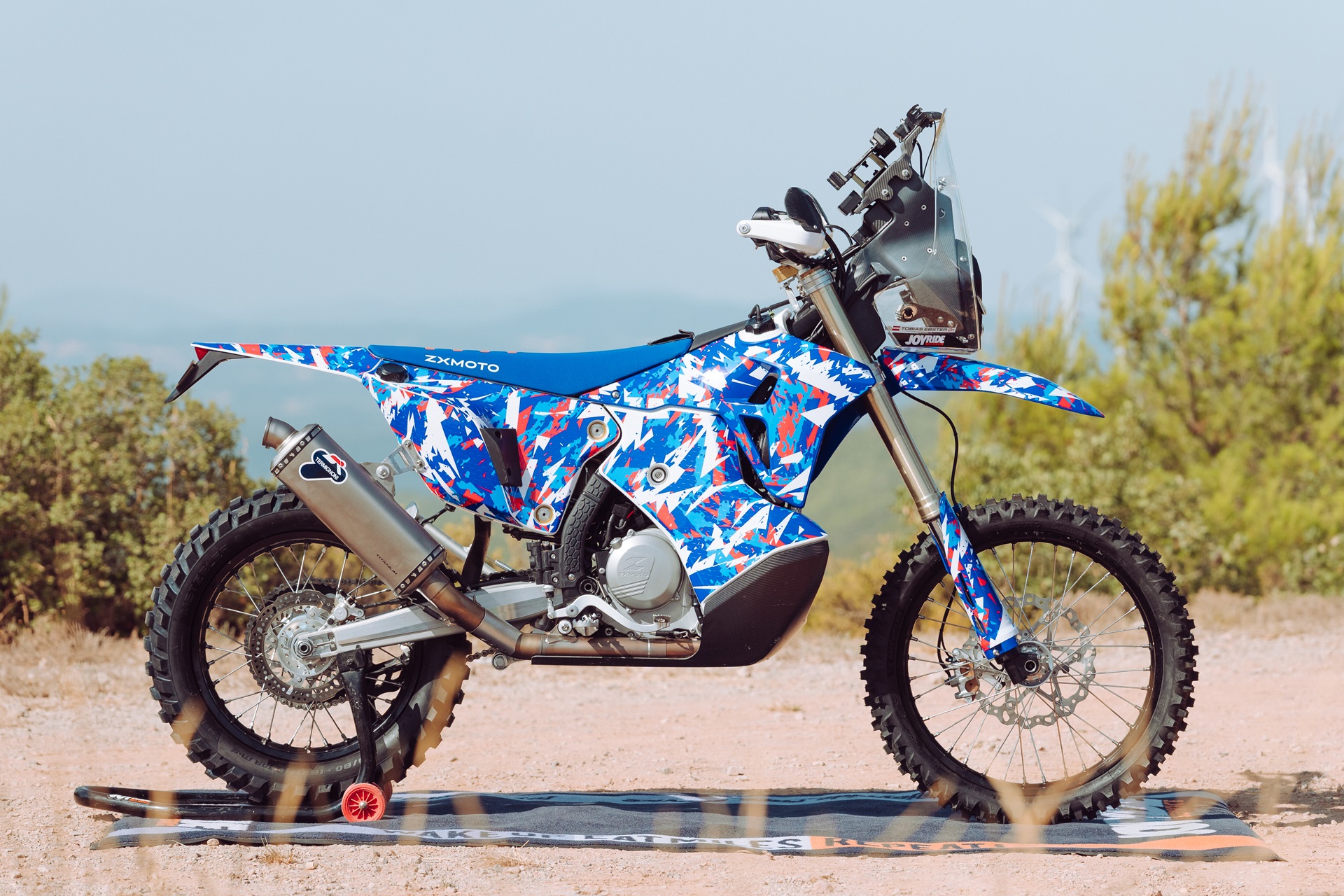 ZXMoto ја потврди својата присутност на релито Дакар со Тобијас Ебстер на управувачот на својот 450 Rally