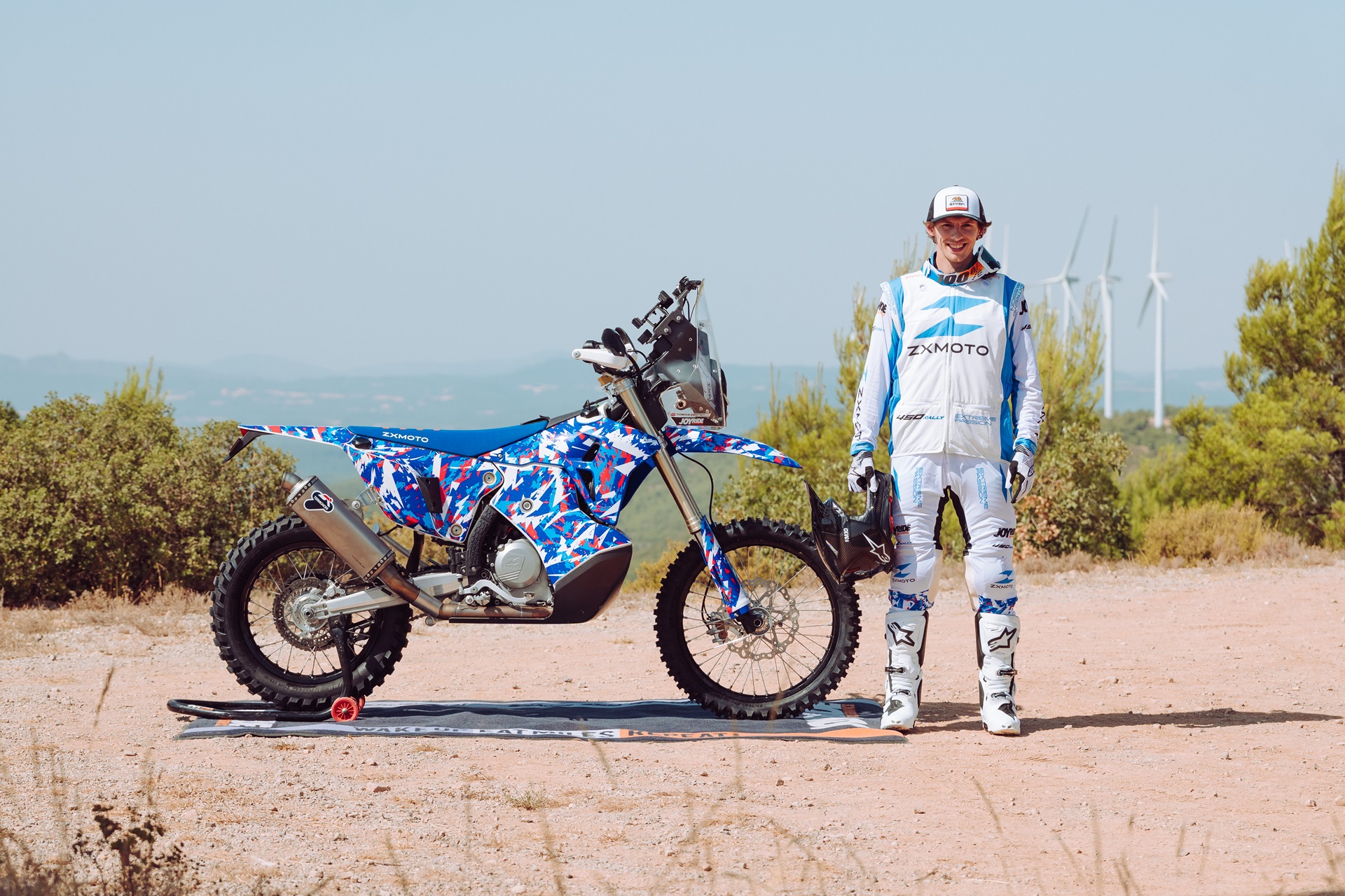 ZXMoto ја потврди својата присутност на релито Дакар со Тобијас Ебстер на управувачот на својот 450 Rally