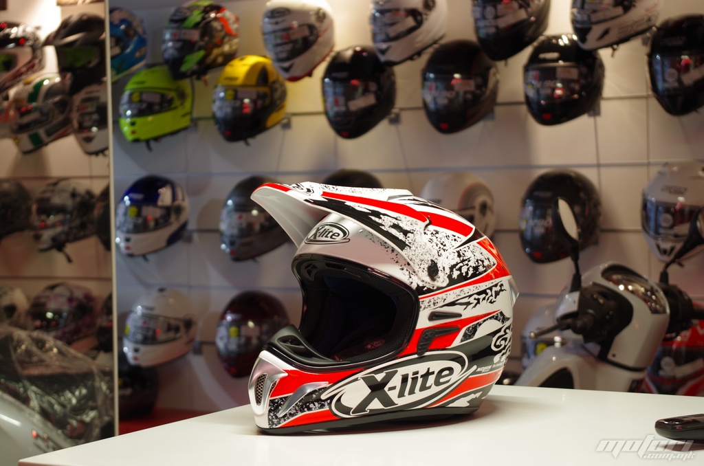 X-Lite X501 Freeland; 14890ден nolan-2013-9