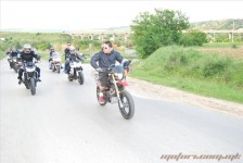 mk_cross_bearers_283_20100509_1283255497