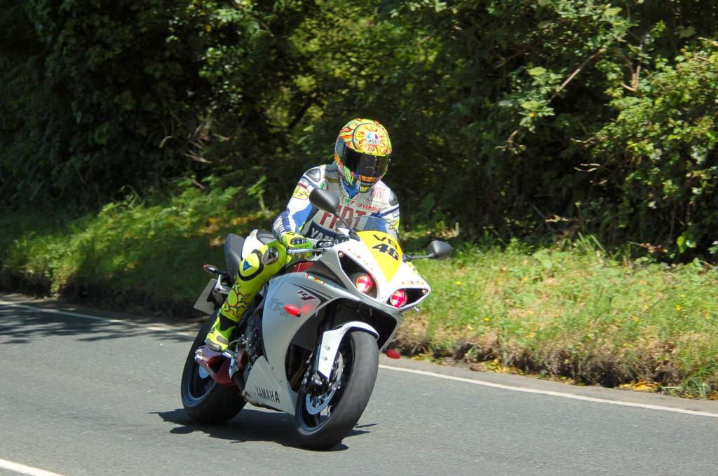 Роси на „Isle of Man“, патека далеку по безбедна од онаа во Кичево rossi o tt da ilha de man e demasiado perigoso hd 32147