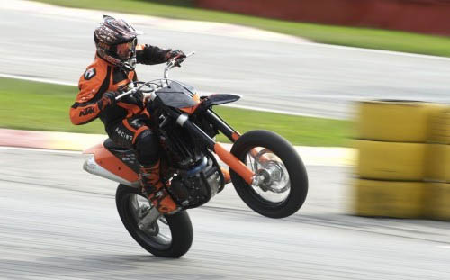 ktm027